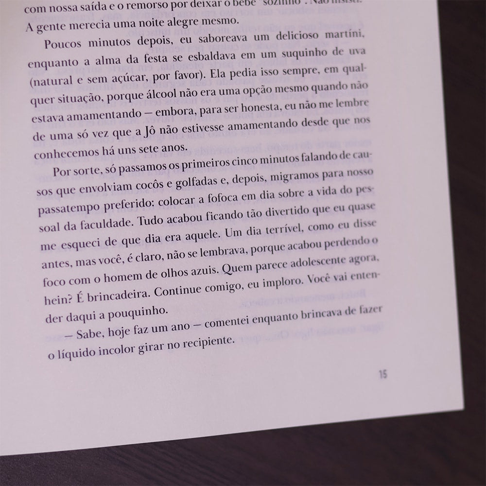 Capa de Deixa Nevar | Camila Antunes — item do Kit Quinze Minutos Para o Pôr do Sol | Isabela Freixo + Deixa Nevar | Camila Antunes · foto 6