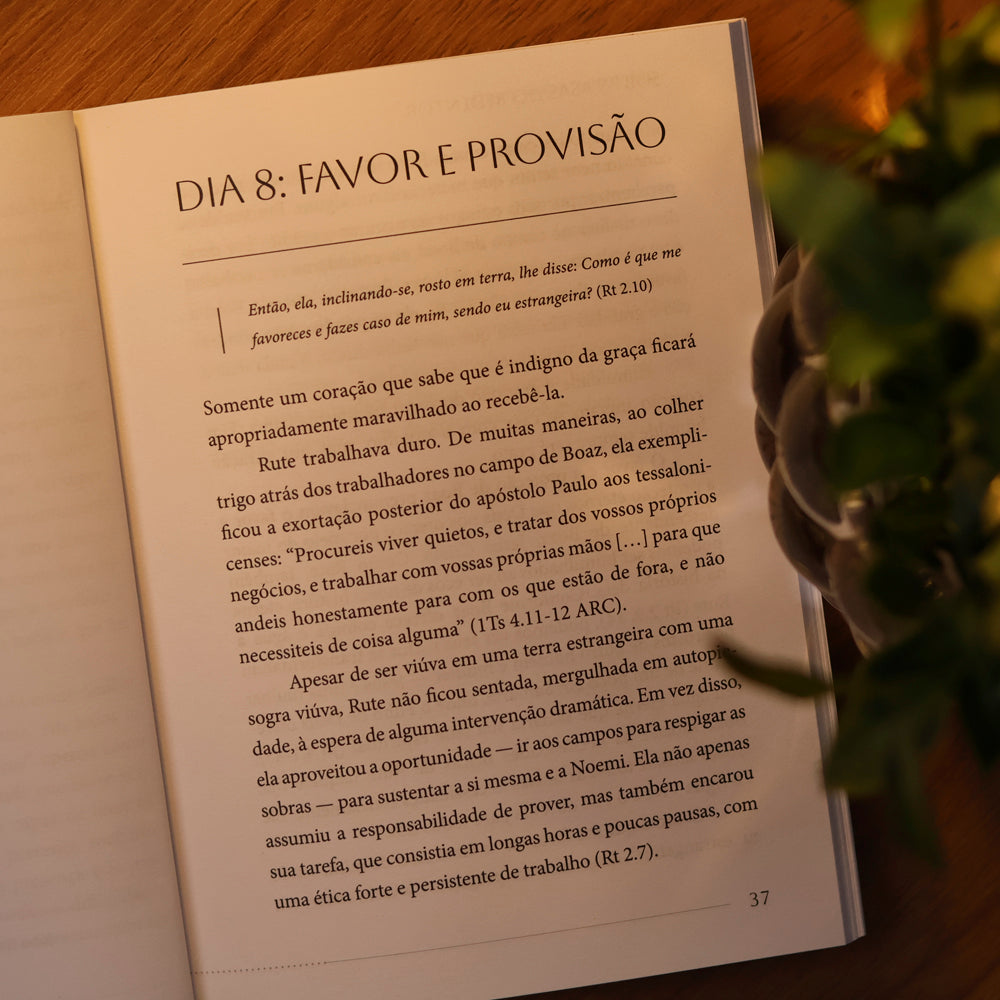 Sob as Asas do Redentor | Alistair Begg